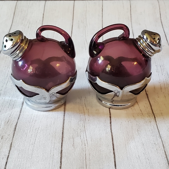 Vintage Art Deco Salt and Pepper Amethyst Glass - Picture 1 of 5